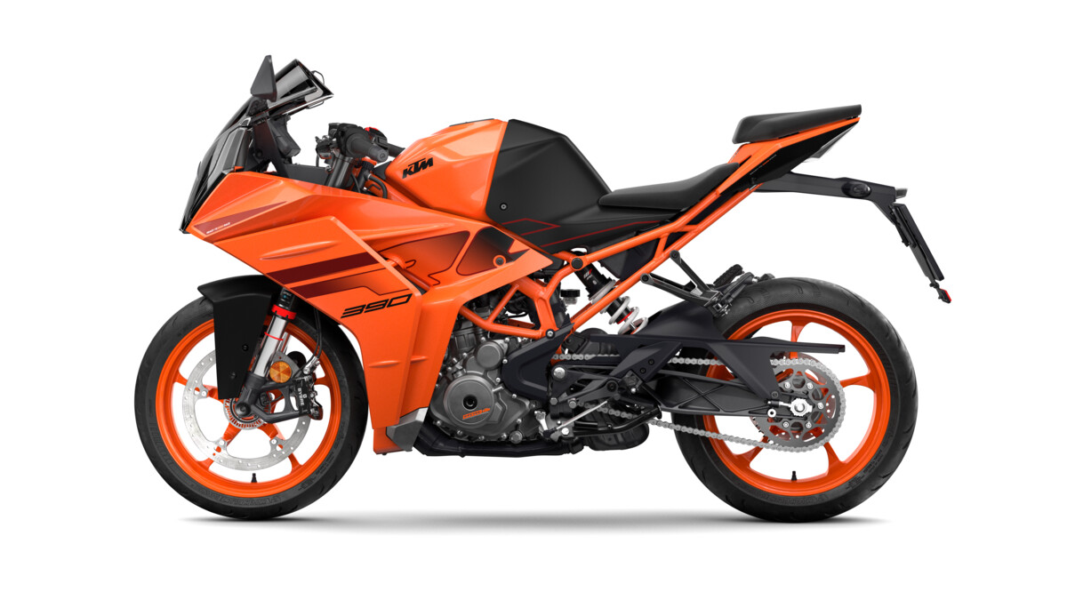 RC 390 2024