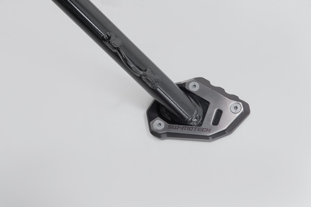 Seitenständerfuß-Verbreiterung. Schwarz/Silbern. KTM- / Husqvarna-Modelle.