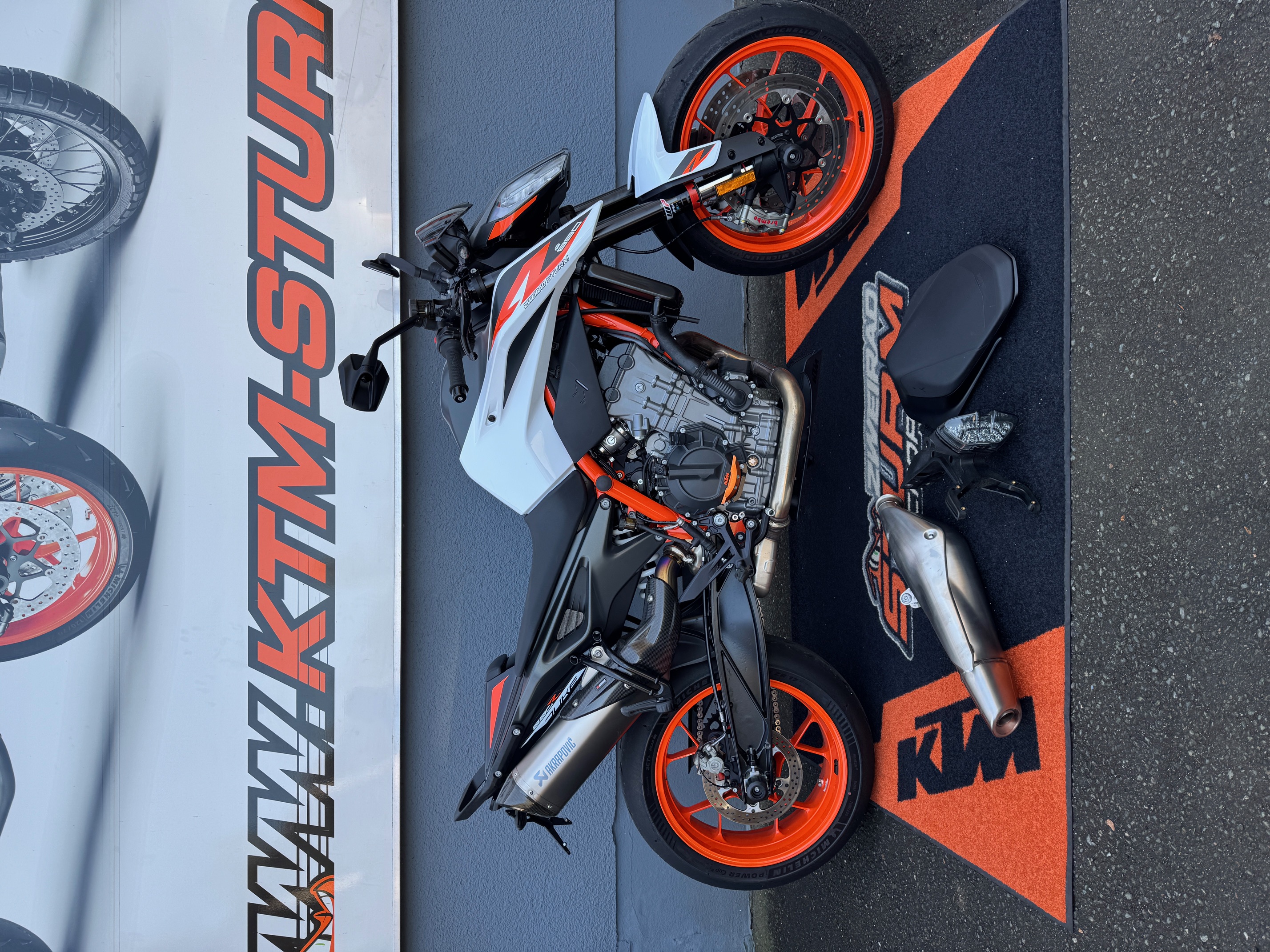 890 Duke R 2021