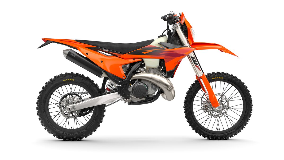 300 EXC 2027