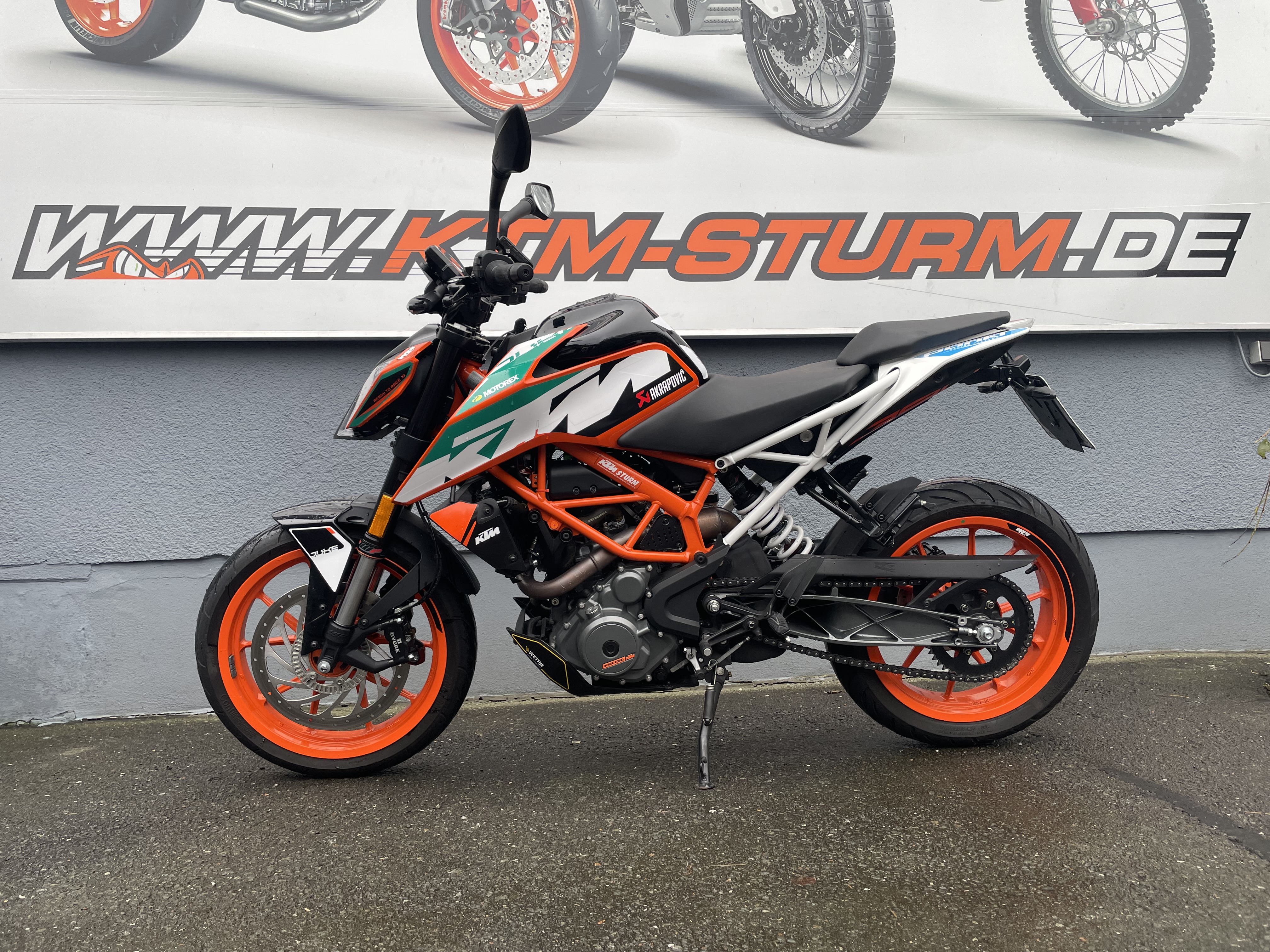 390 Duke 2019