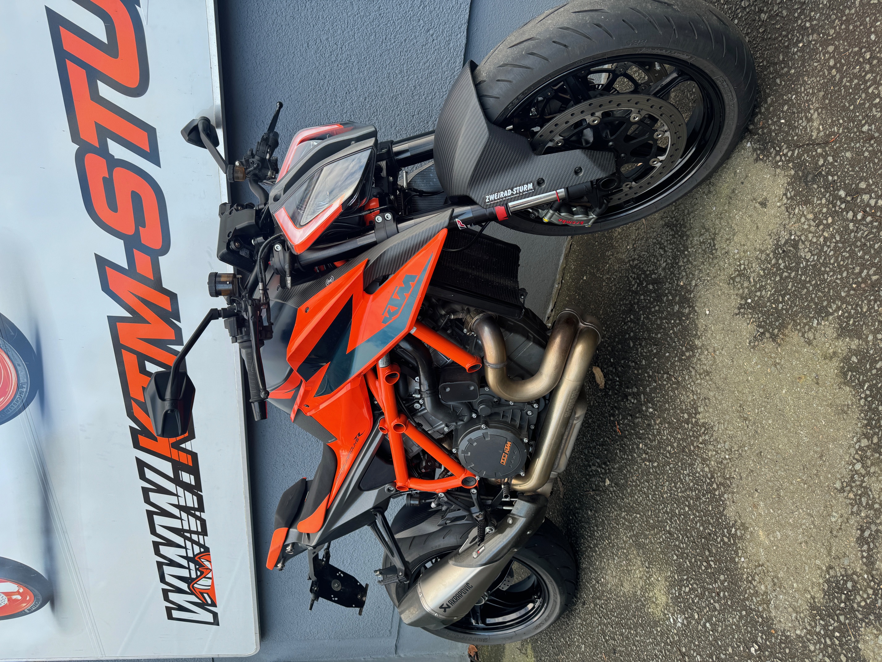 1290 Super Duke R  2020